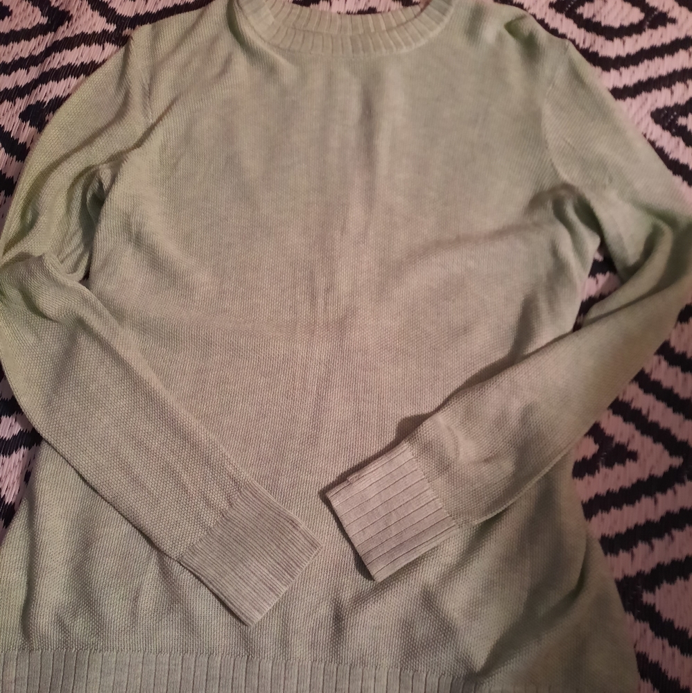 Lululemon, Sincerely Yours green sweater, size L